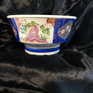 Vintage Decorative Chinese Soup/Rice Bowl 3” High 5.5” Across